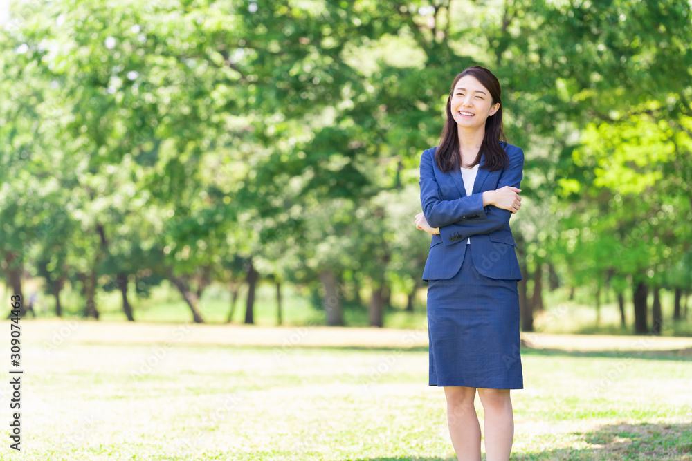 笑顔の女性 ビジネス 笑顔の女性 ビジネス