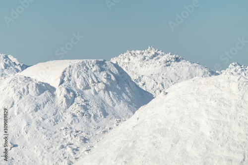 Wallpaper Mural mountains in winter Torontodigital.ca