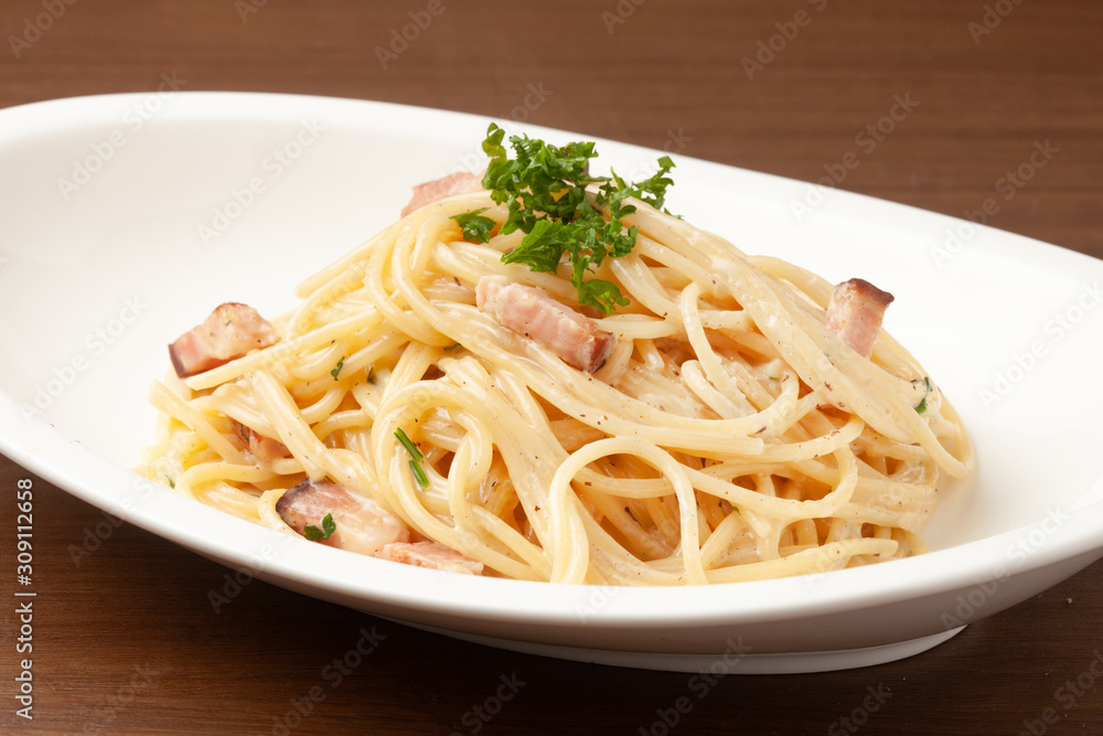 クリームチーズソースのスパゲッティー クリームチーズソースのスパゲッティー