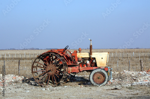 vieux tracteur