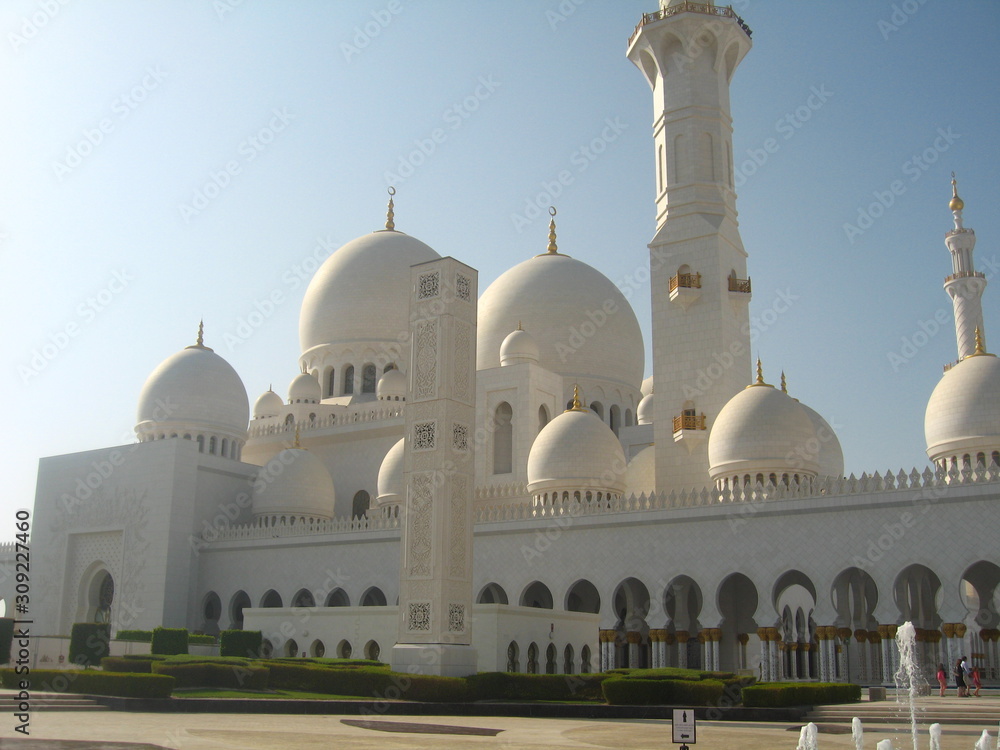 Obraz premium Sheikh Zayed mosque in Abu Dhabi