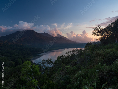 Indonesia, november 2019: Northwest of Danau Bratan are two less-visited lakes, Danau Buyan and Danau Tamblingan, where some excellent guided hikes are on offer.