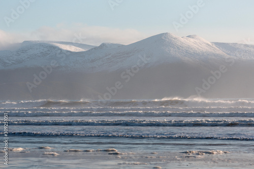 The sea rushes in at Inch beach in Kerry, Ireland © griangraf
