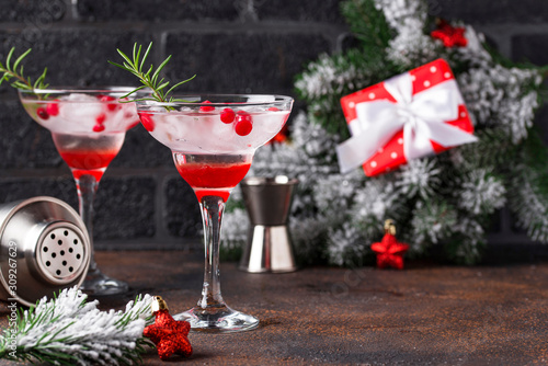 Canvas Print Cranberry margarita cocktail. Christmas drink