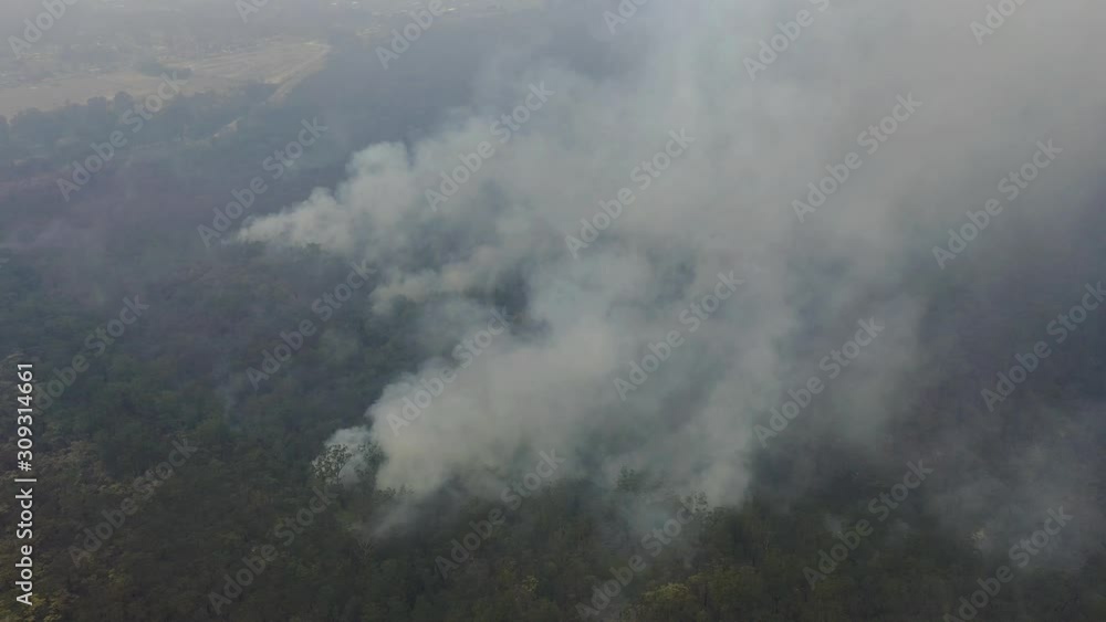 Sydney - Blue Mountain Bushfire - Hovering with the Drone Sydney - Blue Mountain Bushfire - Hovering with the Drone