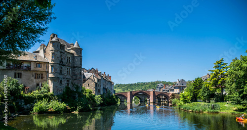 Cuadro en lienzo Espalion, Aveyron, Occitanie, France.