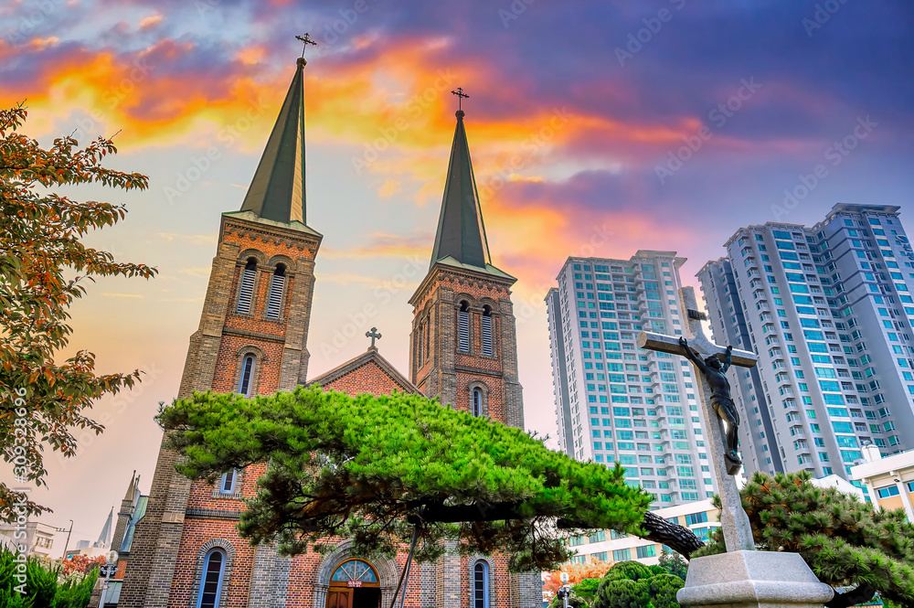 Fototapeta premium Daegu, South Korea - November 6, 2019 : Daegu Jeil Church at Namseong-ro in Daegu city, South Korea.