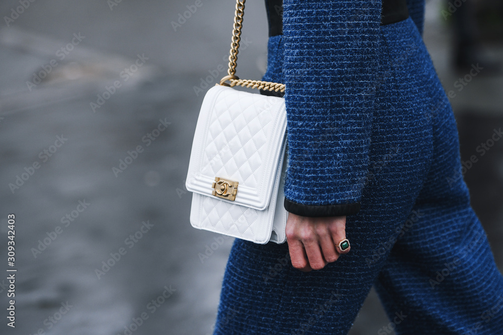 Paris, France - March 05, 2019: Street Style Outfit - Woman Wearing Chanel  Purse After A Fashion Show During Paris Fashion Week - PFWFW19 Stock Photo,  Picture and Royalty Free Image. Image 134700447.