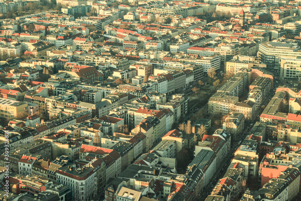 Typisch Berliner Kiez; Blick über das Scheunenviertel nach Norden