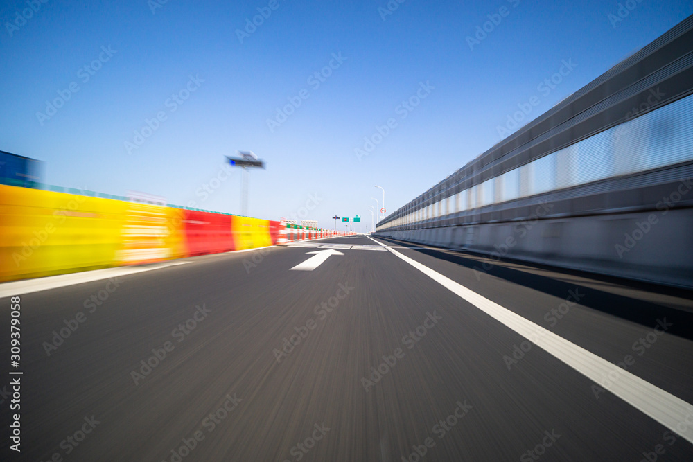 Obraz premium highway in city