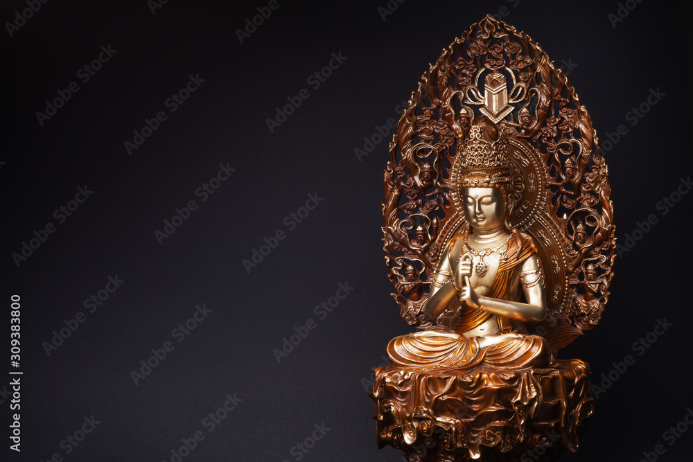 Ταπετσαρία Statue of bronze of Bodhisattva Guan Yin (Avalokiteshvara) sitting in the lotus position, having put hands in knowledge-mudra