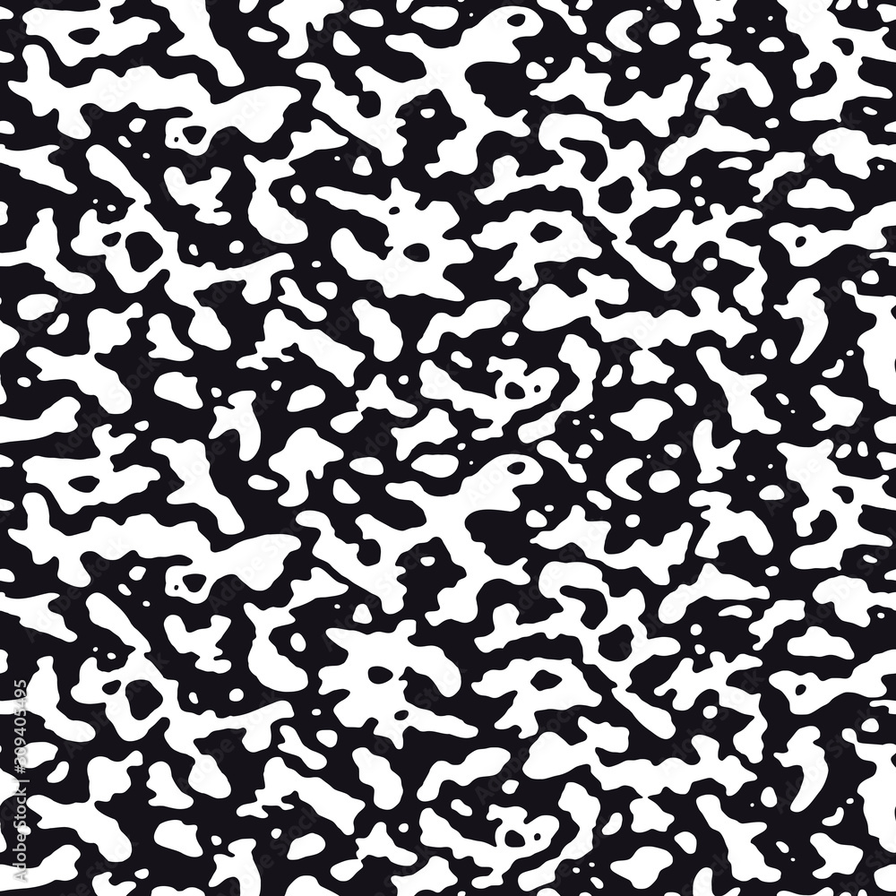 Abstract organic fluid seamless pattern. Irregular diffusion reaction. Background with organic rounded shapes. Vector illustration in black and white.