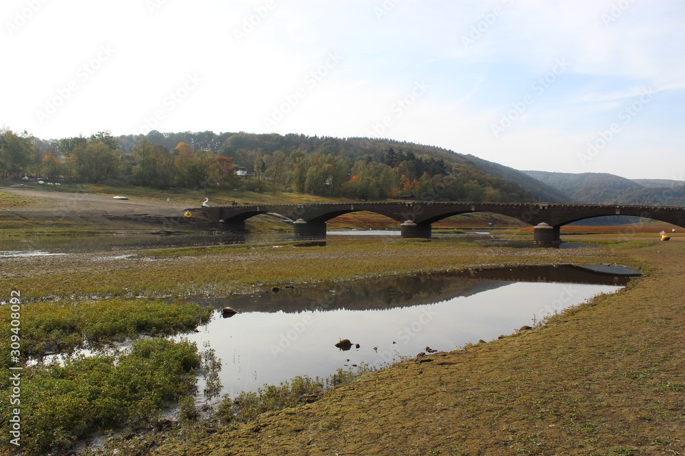 versunkene Brücke bei Asel Edersee Atlantis versunkene Brücke bei Asel Edersee Atlantis