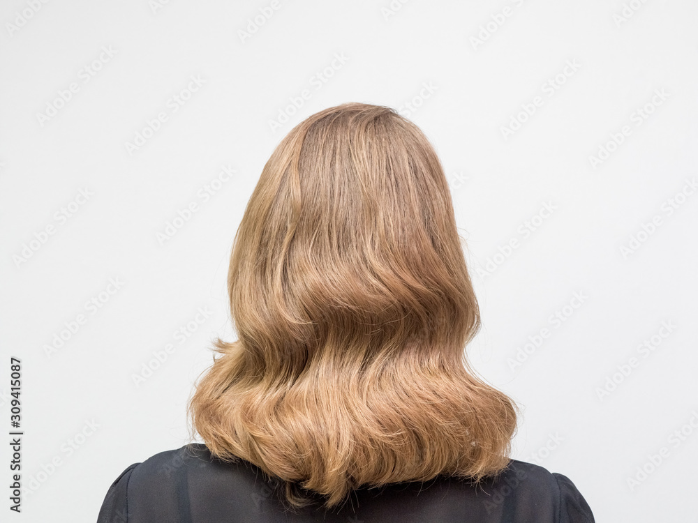 Naklejka premium Hairstyle Hollywood waves, rear view. 
