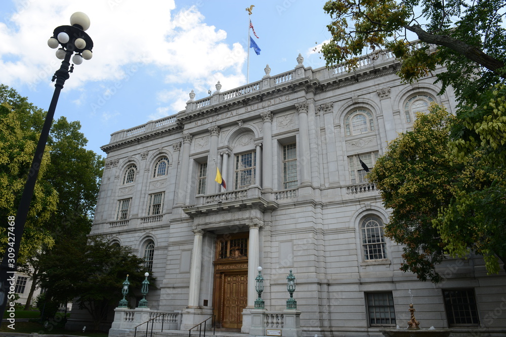 Hartford City Hall on 550 Main Street was built in 1915 with Beaux-Arts style in downtown Hartford, Connecticut, USA.