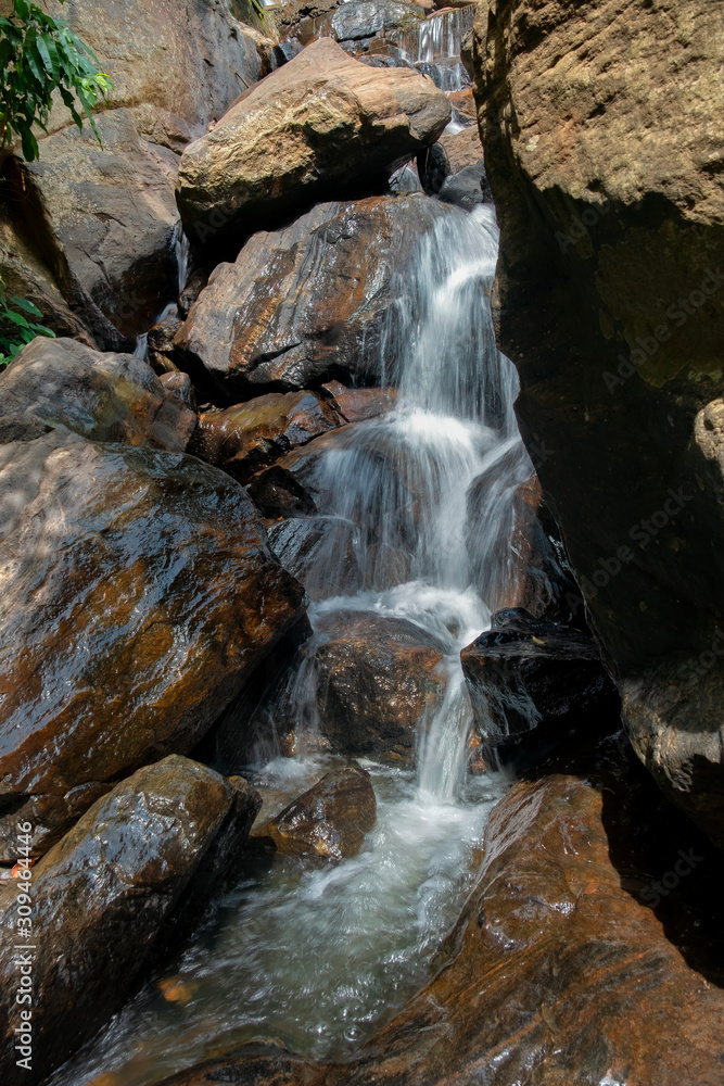 Naklejka premium Ravana Falls, Sri Lanka