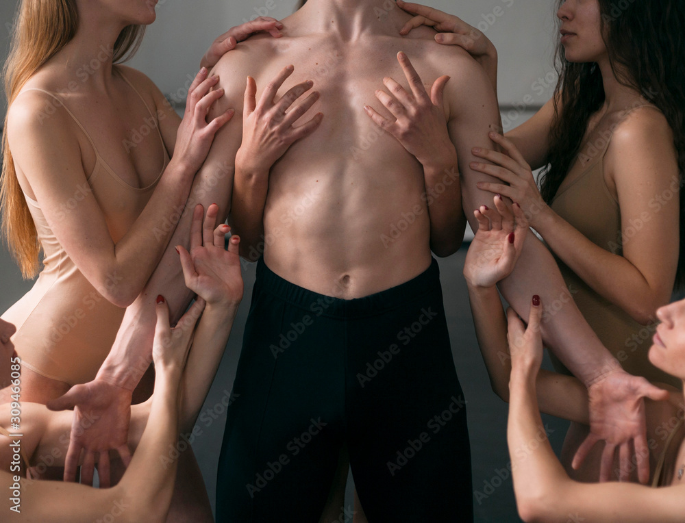 © Dmytro Bilous/Stocksy - choreographers posing © Dmytro Bilous/Stocksy - choreographers posing