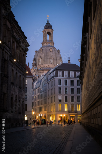 Frauenkirche blaue Stunde