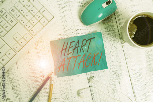 фотографія Handwriting text writing Heart Attack
