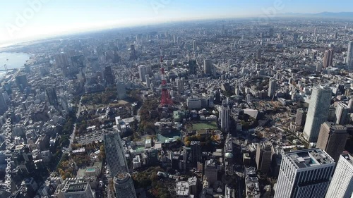 東京タワーや東京湾の空撮