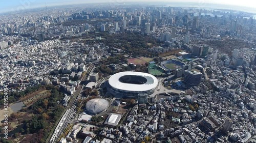 2020東京オリンピック 東京都市風景と新国立競技場の空撮
