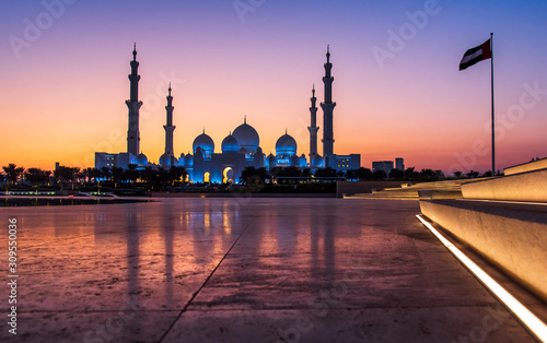 Sheikh Zayed Grand Mosque in Abu Dhabi just after sunset photo