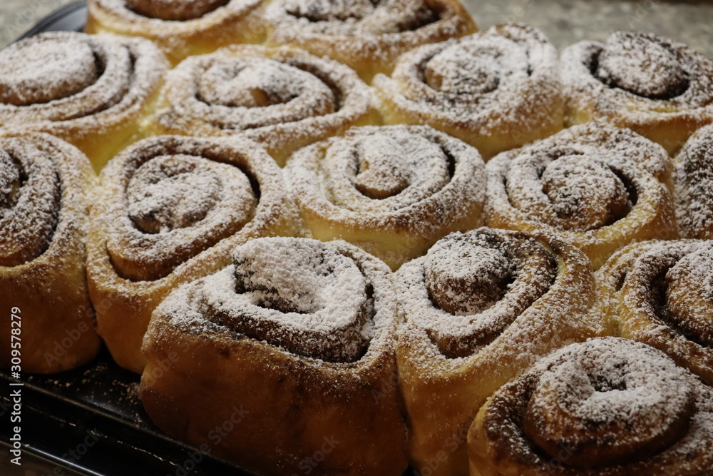 Heimische Weihnachtsbäckerei Heimische Weihnachtsbäckerei