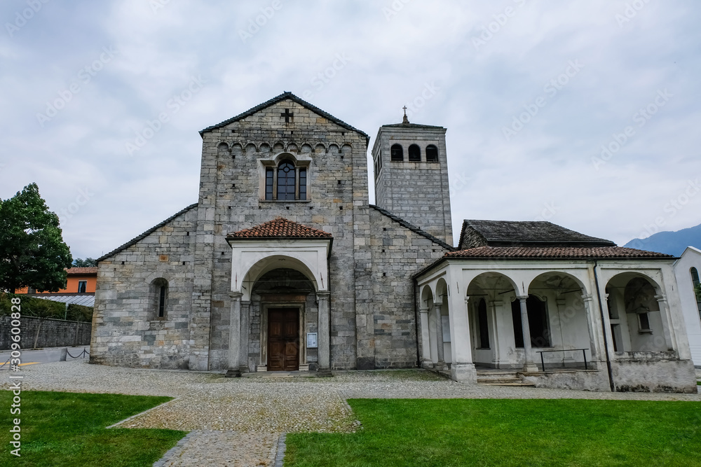 ロカルノ サン・ヴィットーレ教会