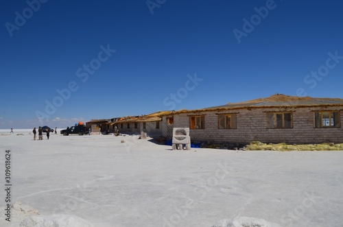 ボリビア、ウユニ塩湖と塩の家
