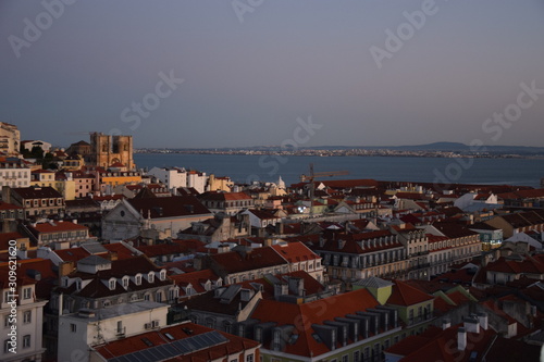 Lisbonne, Portugal © chloeguedy