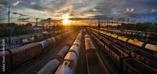 Foto Train at the railway station