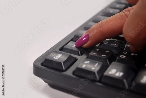 Press the black keyboard button, F1 button on the keyboard.