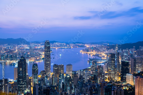 Canvas Print Hong Kong modern cityscape sightseeing view from Victoria peak before sunrise