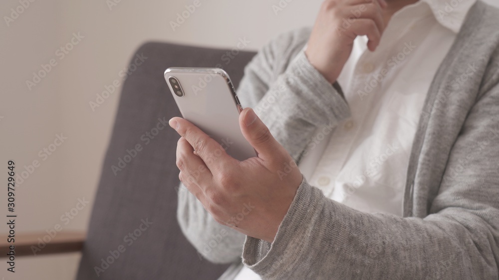 男性 スマホ 考える 男性 スマホ 考える