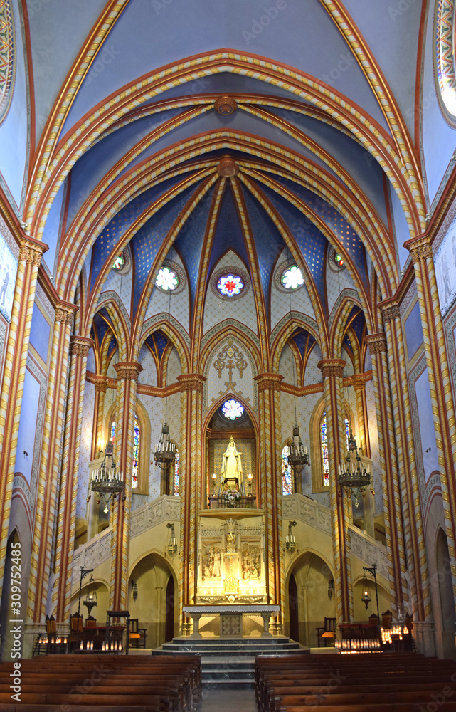 Interior de Santuario de la Misericordia, en Canet de Mar Barcelona España