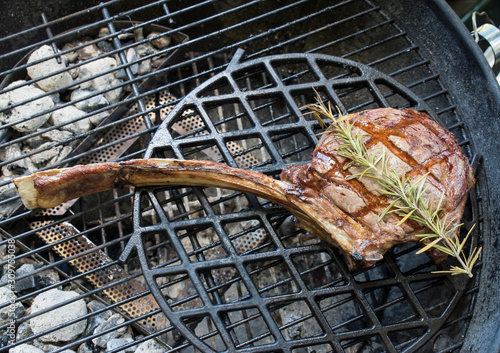 Tomahawk Steak 02 - 003