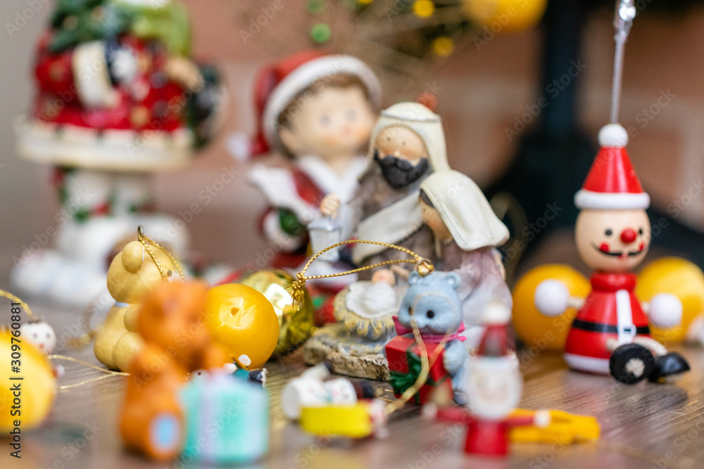 Obraz premium Enfeites de natal, diversos simbolos natalinos coloridos