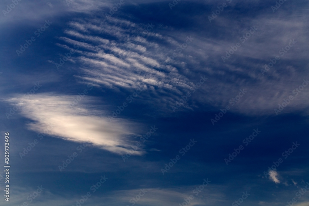 Obraz premium Beautiful cirrus clouds.