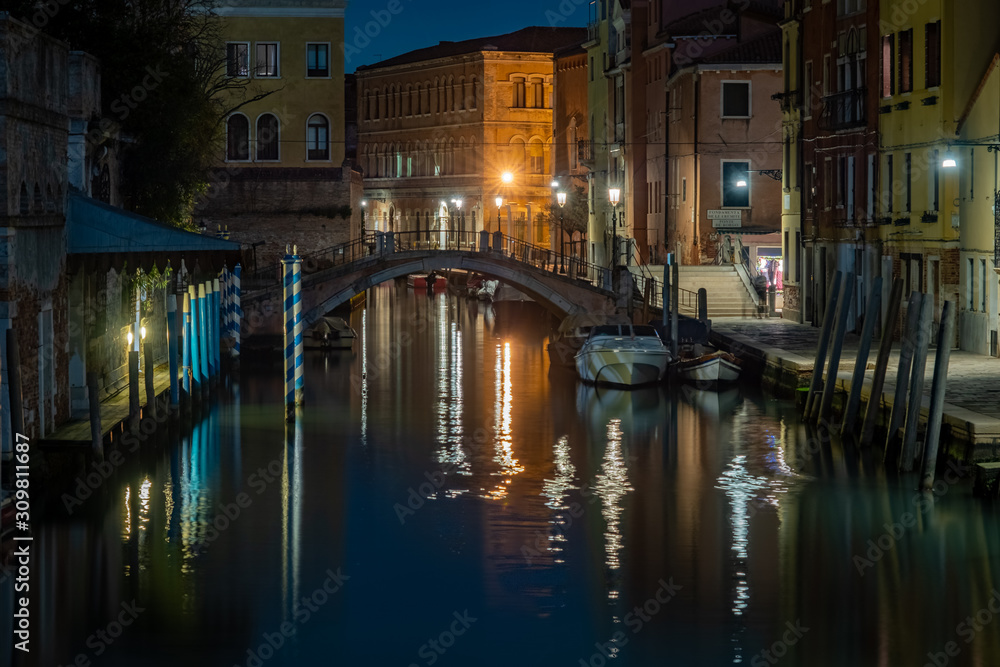Fototapeta premium Venezia ponte su canale