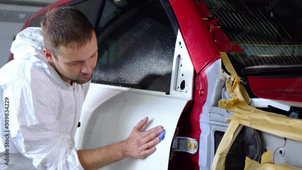 Polishing car body before vinyl wrapping Polishing car body before vinyl wrapping