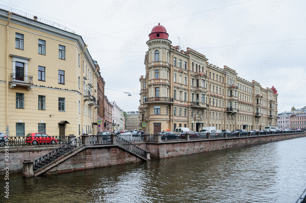 Naklejka premium The Fontanka river and development of the embankment, Saint Petersburg.