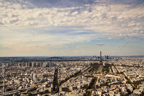 Cidade de Paris, na França, como vista do alto da Torre Montparnasse photo