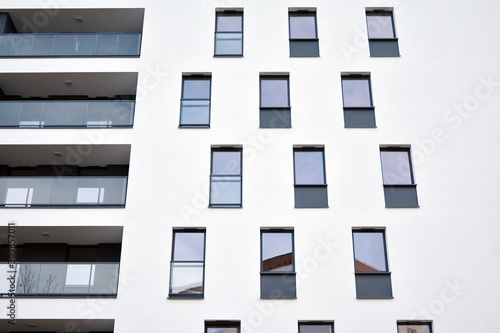 Modern and new apartment building. Multistoried modern, new and stylish living block of flats. © Grand Warszawski