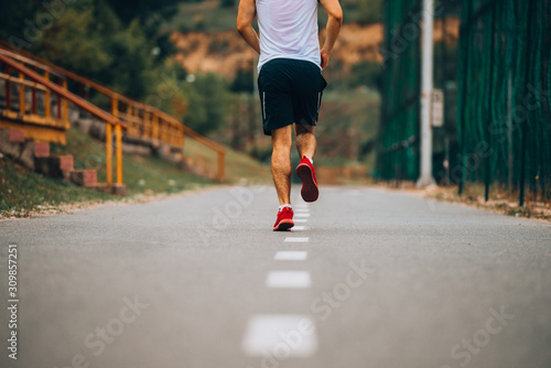 Fototapeta Naklejka Na Ścianę i Meble -  Runner running for marathon