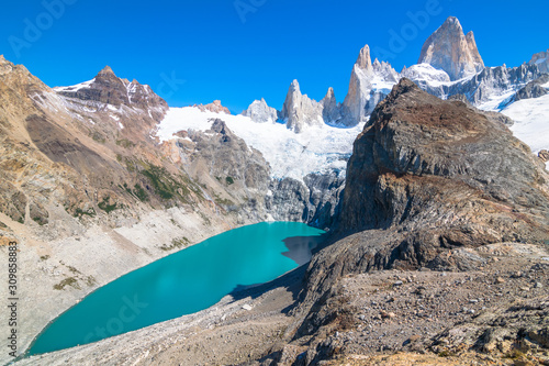 Beautiful view of Lagoon de Los Tres (Laguna de Los Tres) and Mount Fitz Roy massif  (Cerro Fitz Roy) - Los Glaciares National Park, Patagonia - El Chalten - Argentina