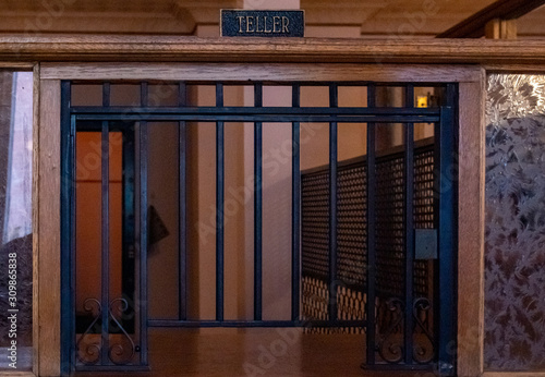 Принти на полотні Old fashioned bank teller window