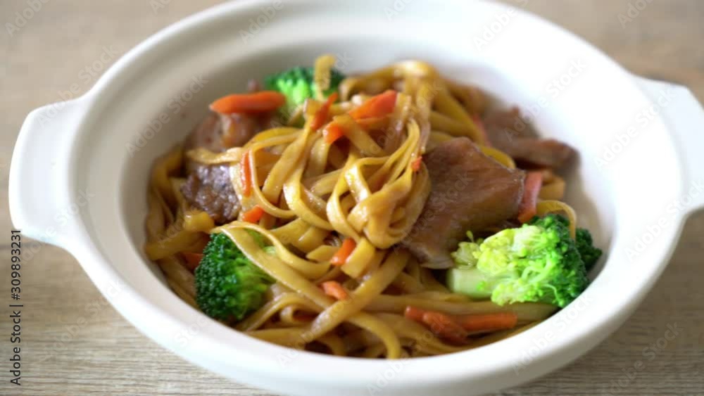 stir-fried noodle with pork - Asian style stir-fried noodle with pork - Asian style
