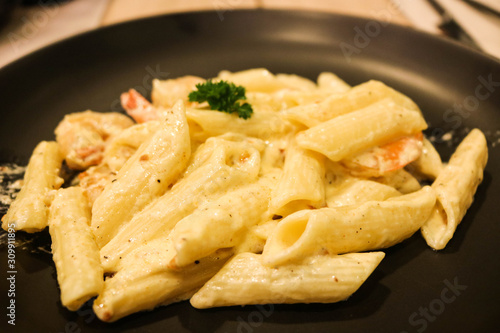 penne cheese pasta