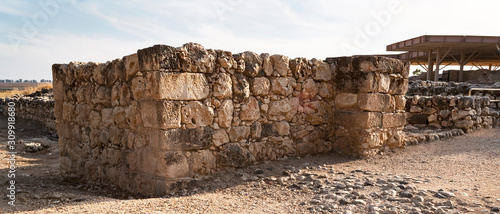 Принти на полотні the south side of the stone gate to the ancient israelite and canaanite cities a