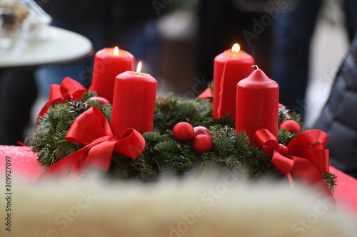 Weihnachtsmarkt Schlösseradvent am Traunsee in Gmunden (Oberösterreich, Österreich) - Christmas market Schlösseradvent am Traunsee in Gmunden (Upper Austria, Austria) photo